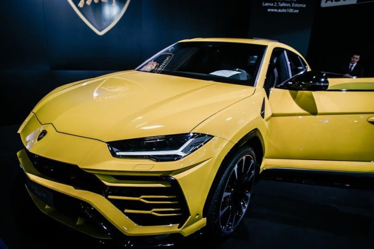 New mobile showroom packed with cutting-edge technology – Nature