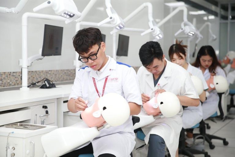 College of Dentistry’s 2025 Give Kids A Smile Offers Service, Inspiration to Local Youth – UTHSC News