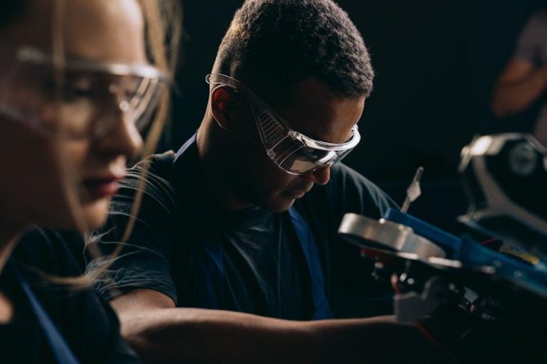 Wisconsin technical colleges plan to hand out 200 more dental credentials each year – WPR